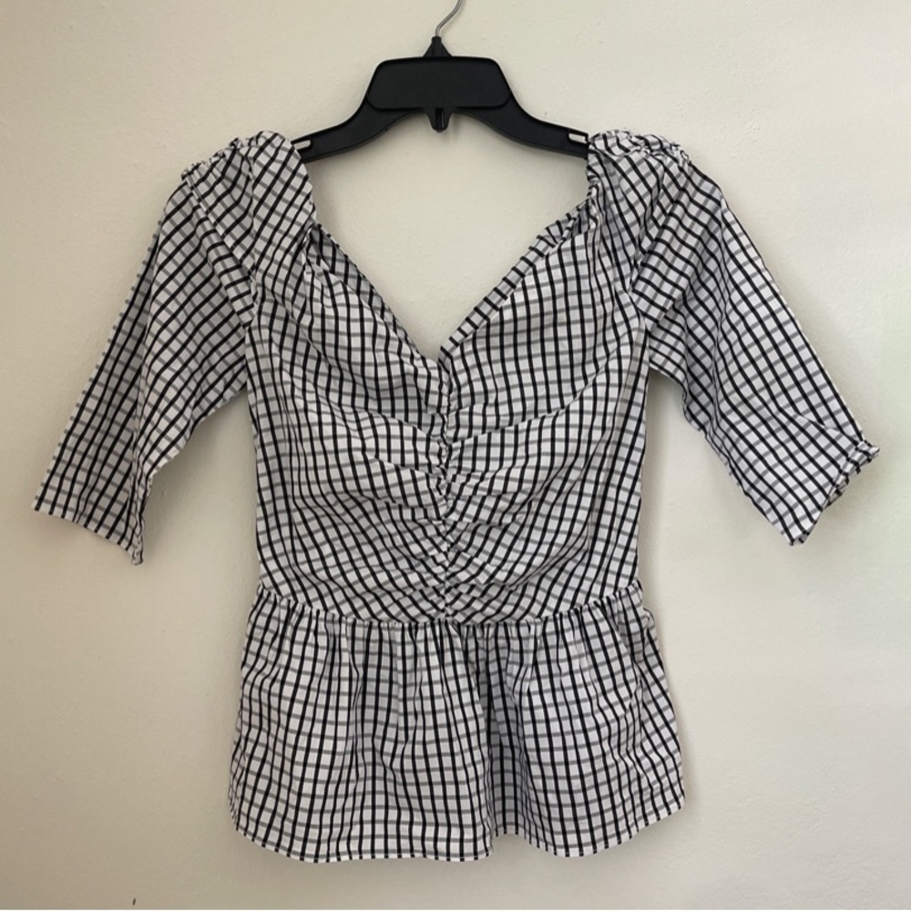 Blouse🤍🖤🤍🖤